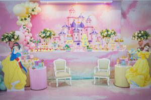 Decoração Tema Princesas - por Arena Kids Imbituba